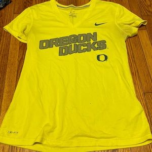 NIKE. Women’s tshirt.